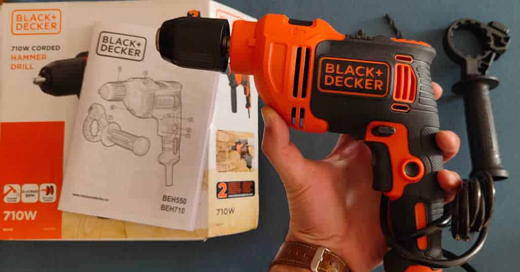 Matériel autoconstruction : Une perceuse filaire Black & Decker 50 euros