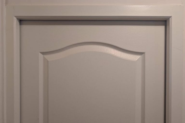 Remplacer une porte de distribution