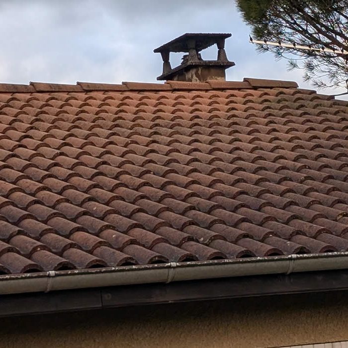 Fraude aux crochets de tuiles Fraude aux crochets de tuiles