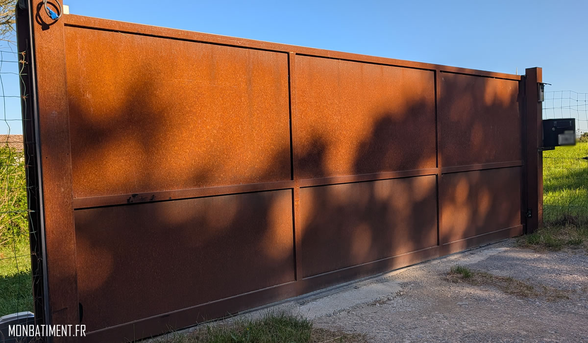Portail en acier CORTEN