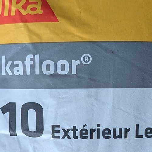 Sika Floor 110 Extérieur Level : Le test Sika Floor 110 Extérieur Level : Le test
