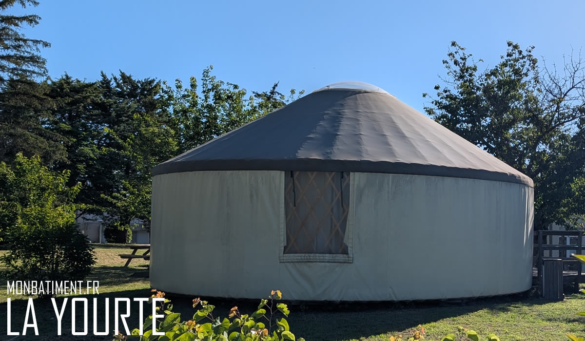 Vue arrière de la Yourte
