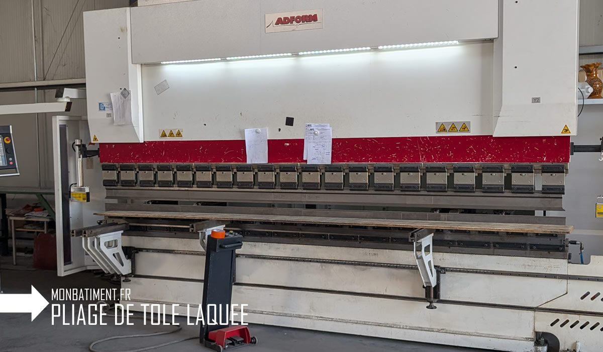 Machine de pliage de tôle industrielle