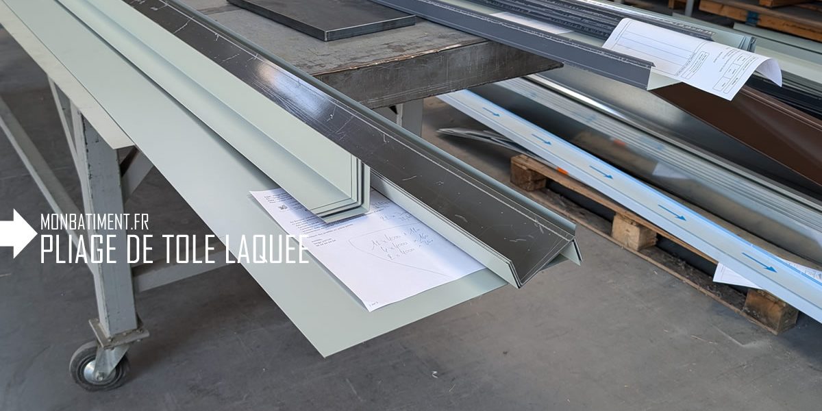 Pliage de tôle laquée en construction Pliage de tôle laquée en construction