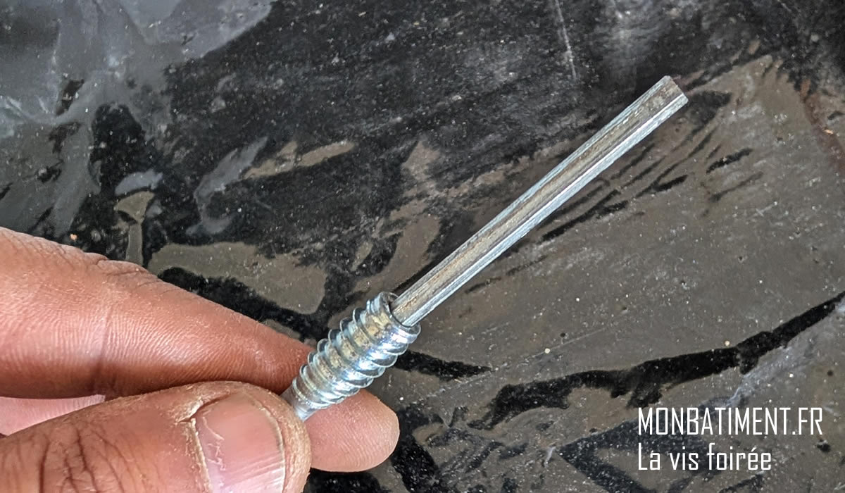 Embout hexagonal pour huisseries
